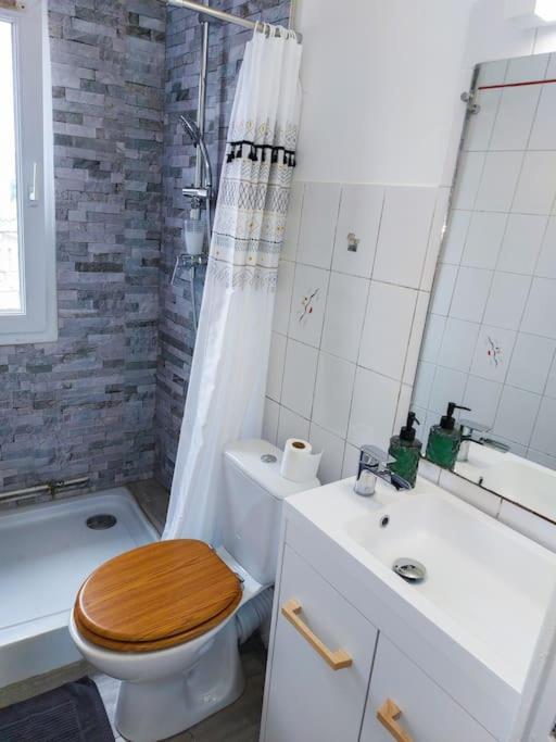 Le Sympathique - Petit Dejeuner, Netflix, Jacuzzi Rouen Exterior photo