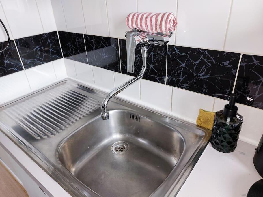 Le Sympathique - Petit Dejeuner, Netflix, Jacuzzi Rouen Exterior photo